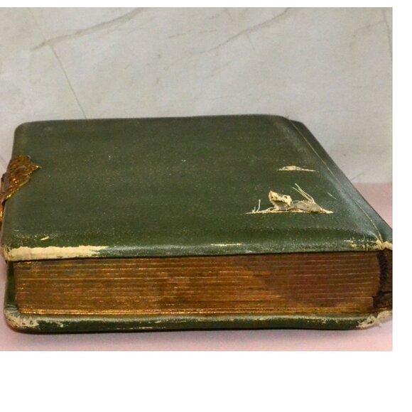 Victorian Photo Album With Antique Photogaphs Embossed Cover & Ornate Clasp” - Picture 6 of 14